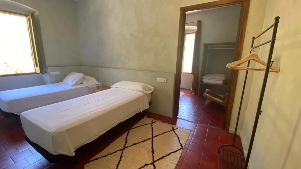 Hostal De Bianya 라 발 데 비아니아 외부 사진