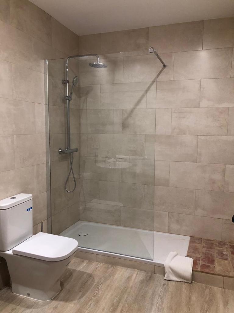 Hostal De Bianya 라 발 데 비아니아 외부 사진