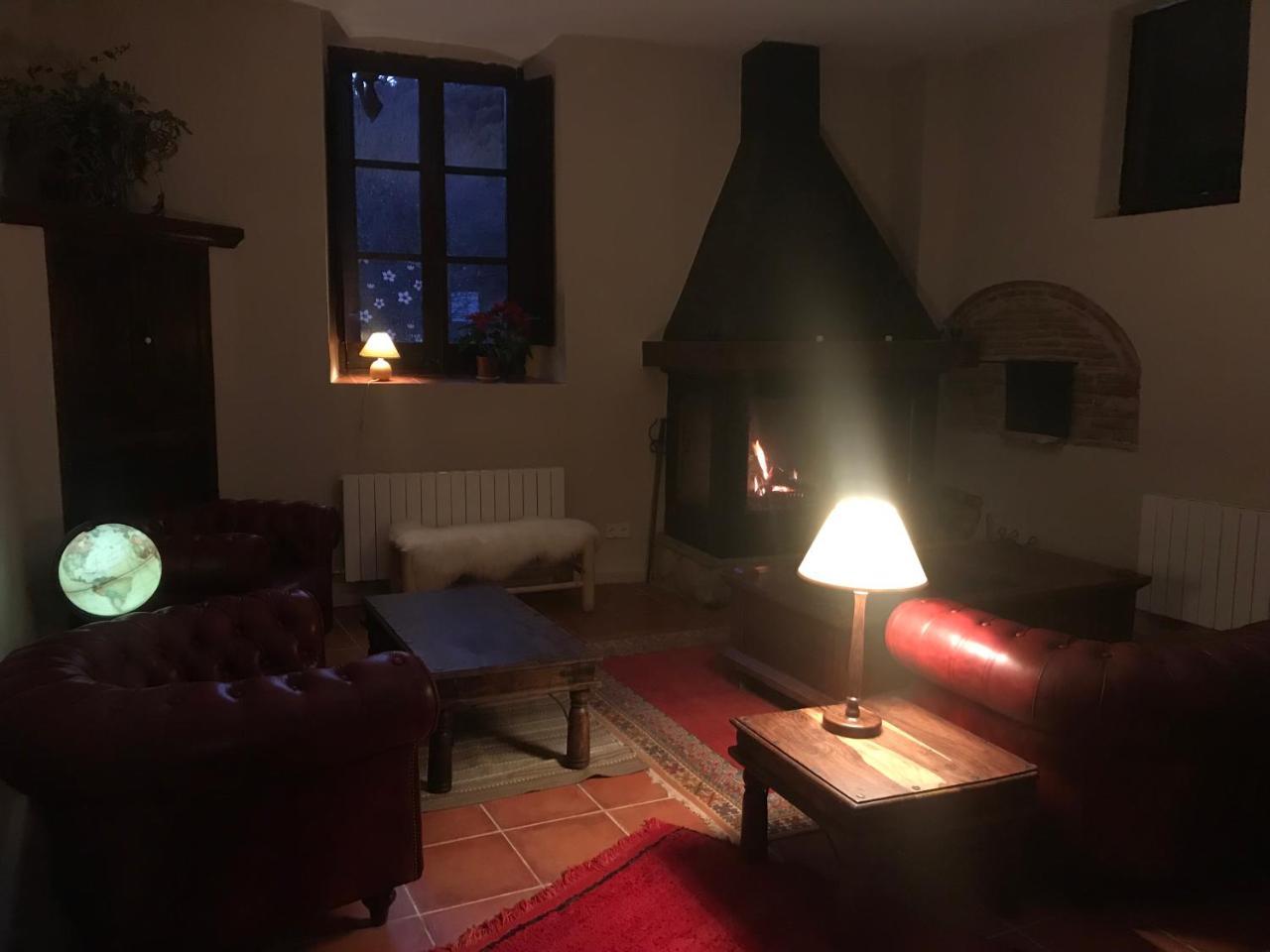 Hostal De Bianya 라 발 데 비아니아 외부 사진